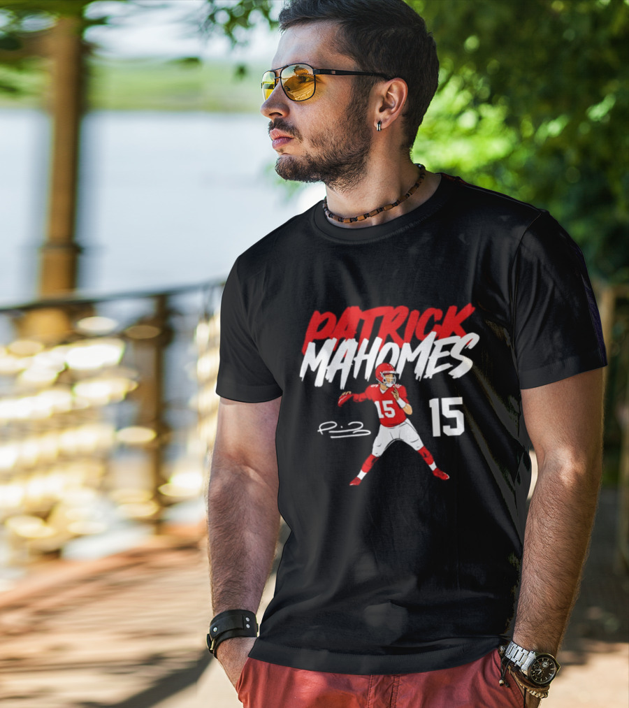 Patrick Mahomes 15 KC Chiefs Signature Pose 2026 Star T-Shirt