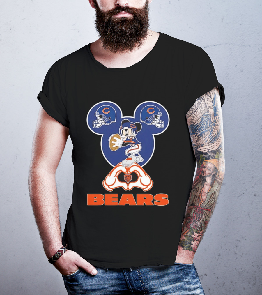 Mickey Mouse Chicago Bears Football Collaboration Bears T-Shirt