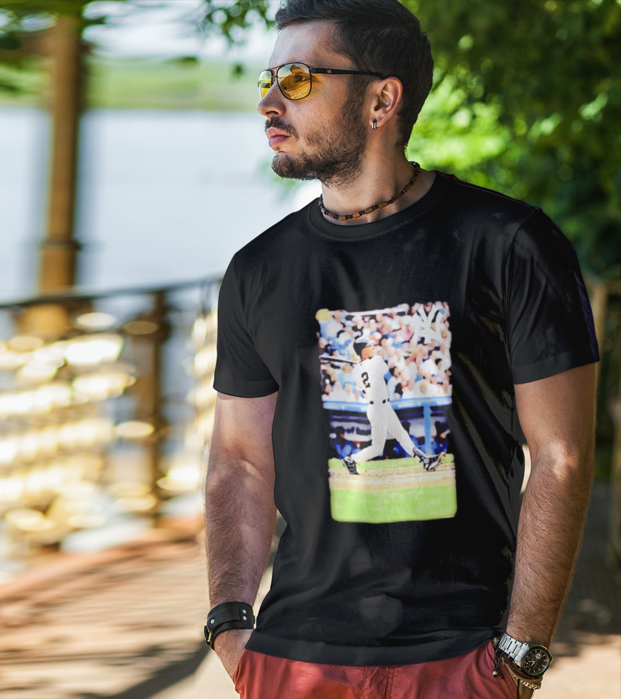 Derek Jeter New York Yankees Legendary Swing Moment T-Shirt