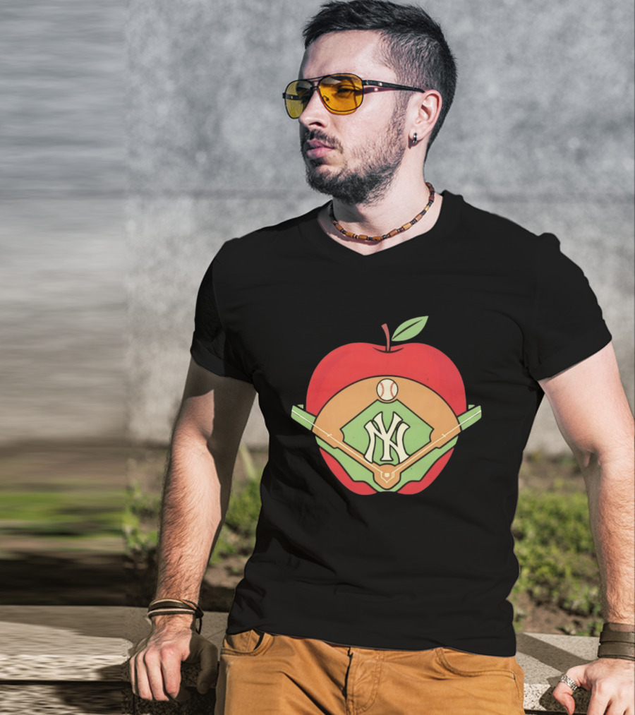 New York Yankees Baseball Apple MLB Stadium T-Shirt