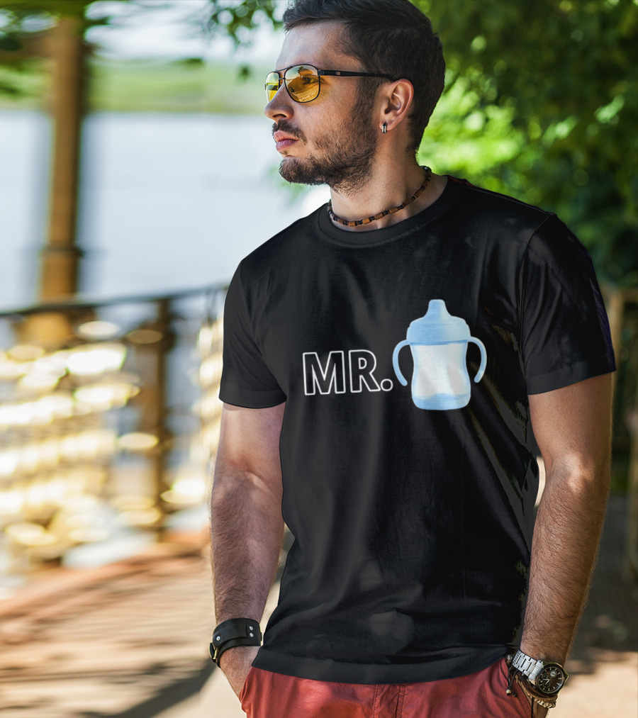 Mr. Sippy Baby Sippy Cup קרt T-Shirt