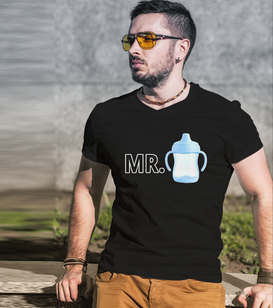 Mr. Sippy Baby Sippy Cup קרt T-Shirt