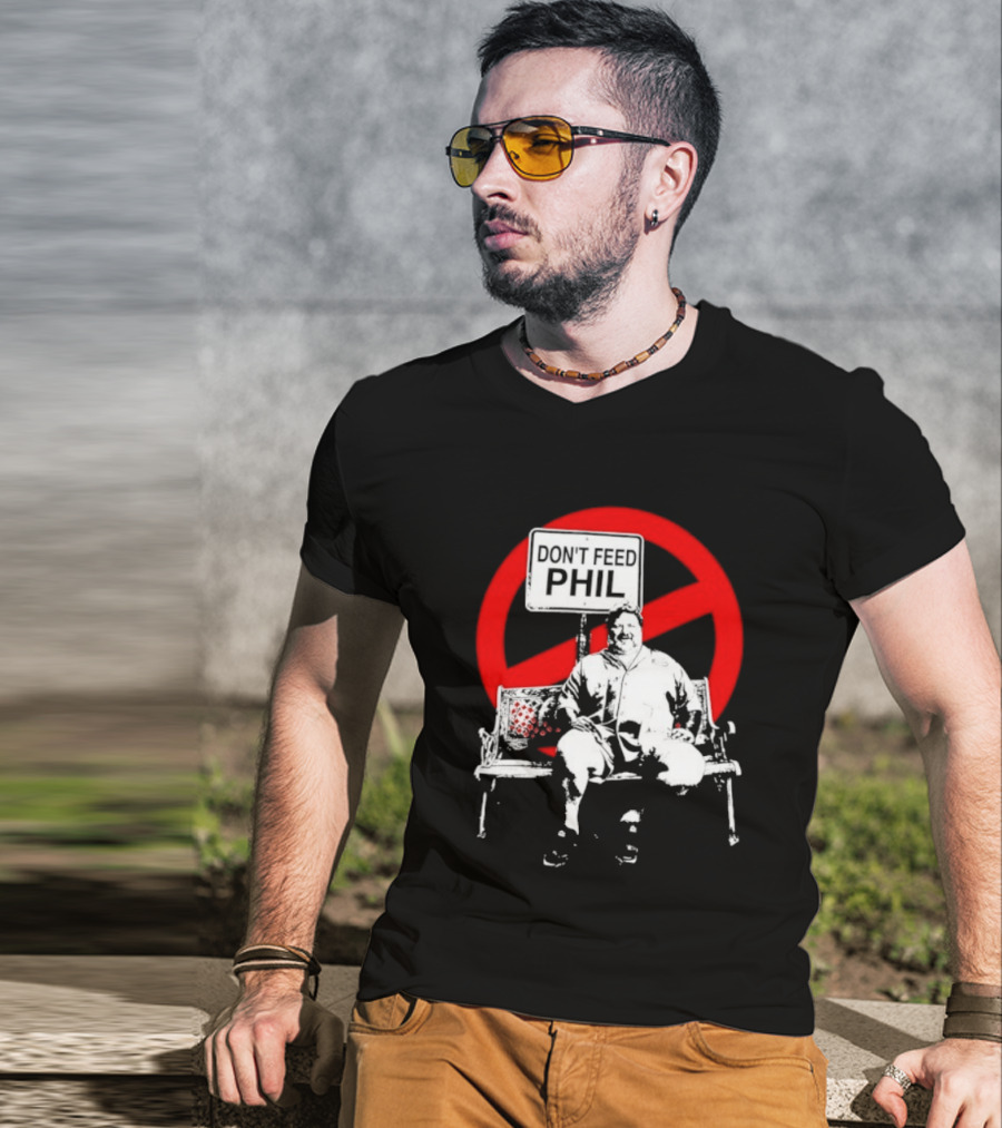 Viva La Bam MTV Reality TV Don't Feed Phil Bench Red Circle T-Shirt
