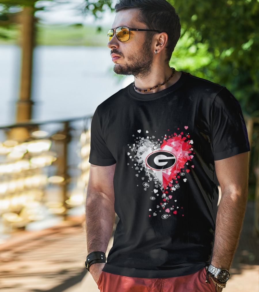 Georgia Bulldogs Heart Shaped Red And White Gemstone T-Shirt