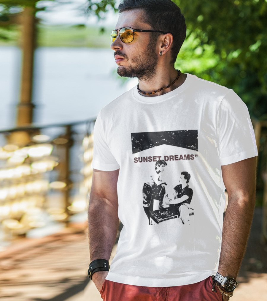 SUNSET DREAMS Streetwear T-Shirt