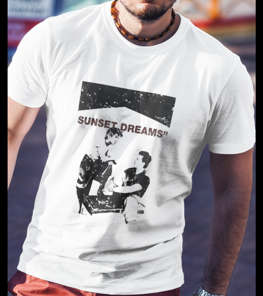 SUNSET DREAMS Streetwear T-Shirt
