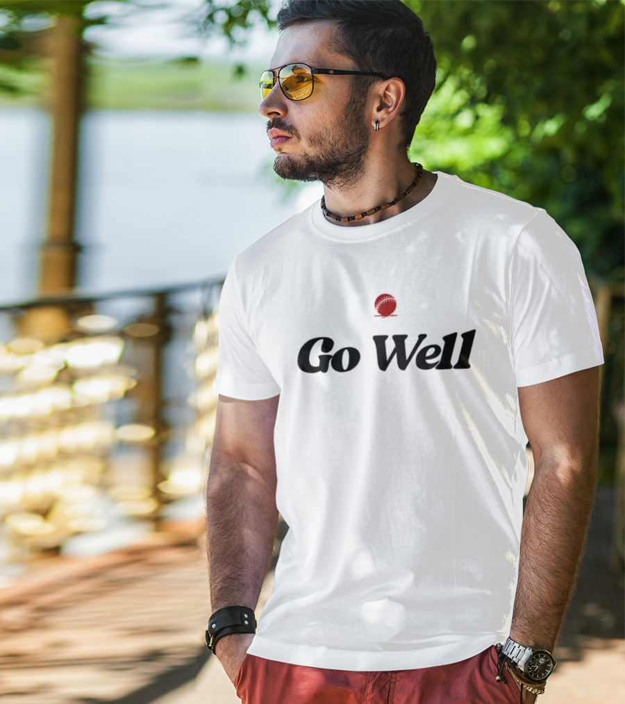 Go Well Cheers Cricket Red Ball Icon 2 Sided T-Shirt