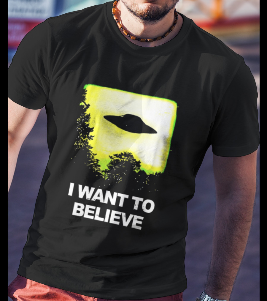 Alien I Want To Believe UFO Silhouette Paranormal Activity The Truth Is Out There T-Shirt