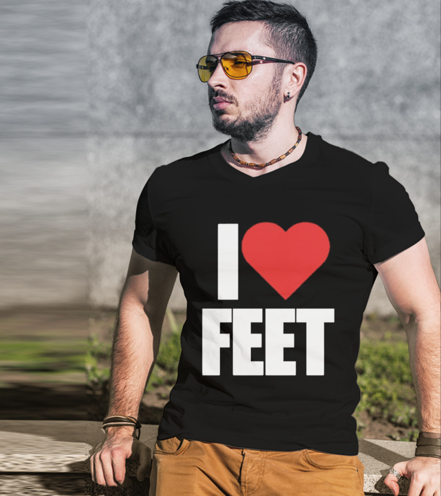 I Heart Feet Bold Red Heart Fun T-Shirt