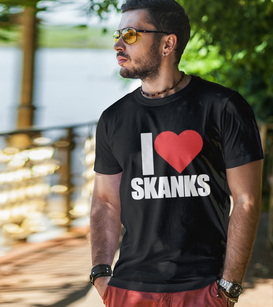 I Heart Skanks Red Love Symbol Humor T-Shirt