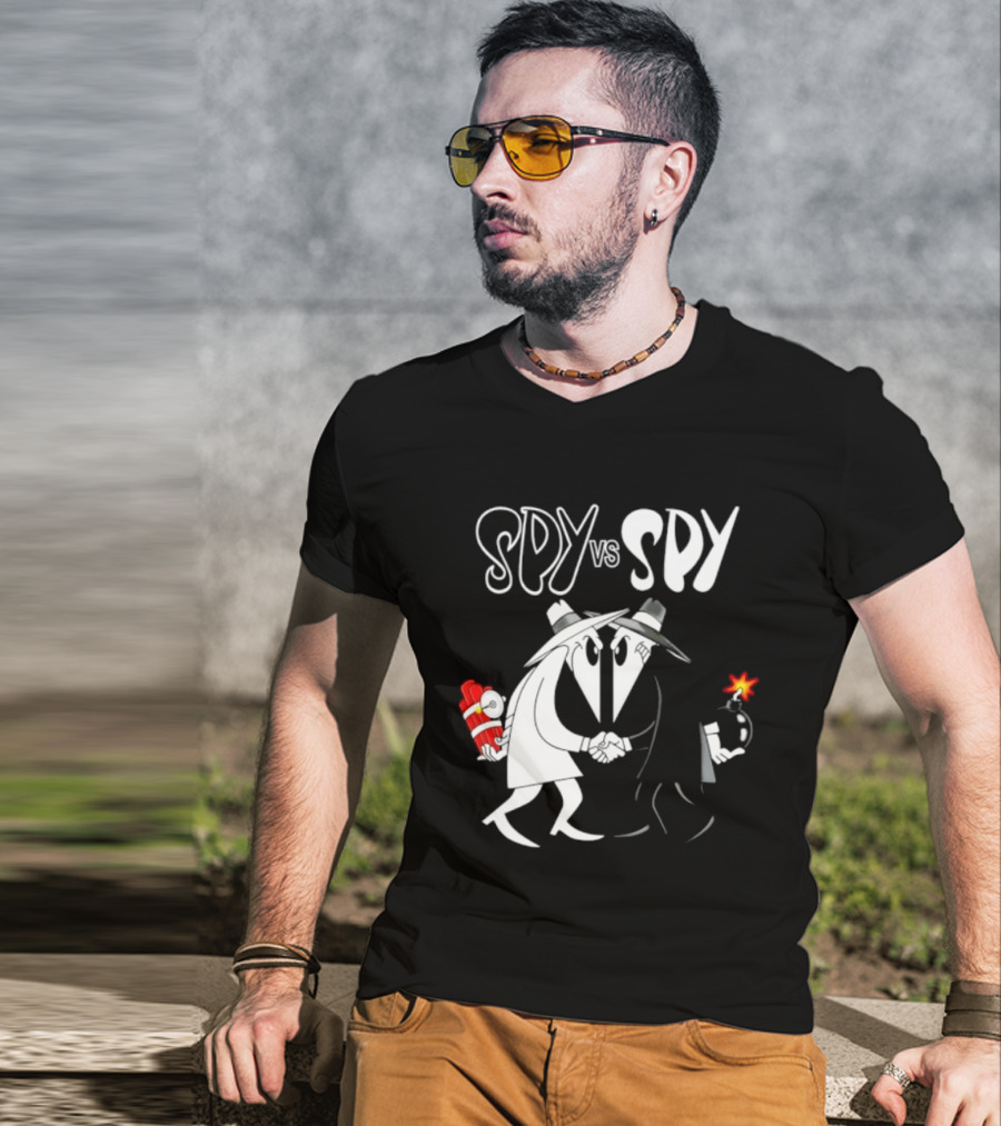 Spy Vs Spy Mad Magazine Comic Strip Cold War Classic Characters Showdown T-Shirt