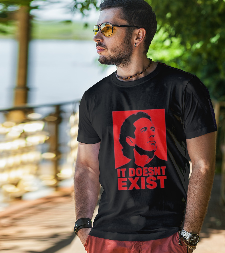 Jerry Seinfeld It Doesn't Exist Bold Red T-Shirt