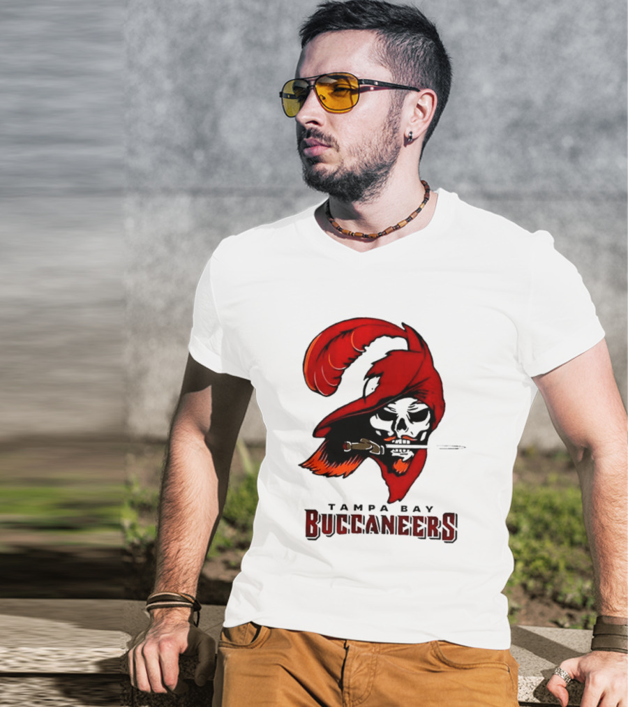 Rueben Bain Jr Tampa Bay Buccaneers 2026 Fire The Cannons Football Skeleton Pirate Flag T-Shirt