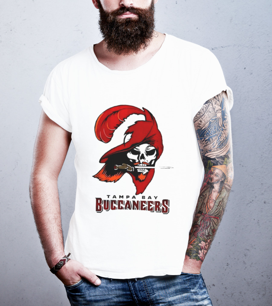 Rueben Bain Jr Tampa Bay Buccaneers 2026 Fire The Cannons Football Skeleton Pirate Flag T-Shirt