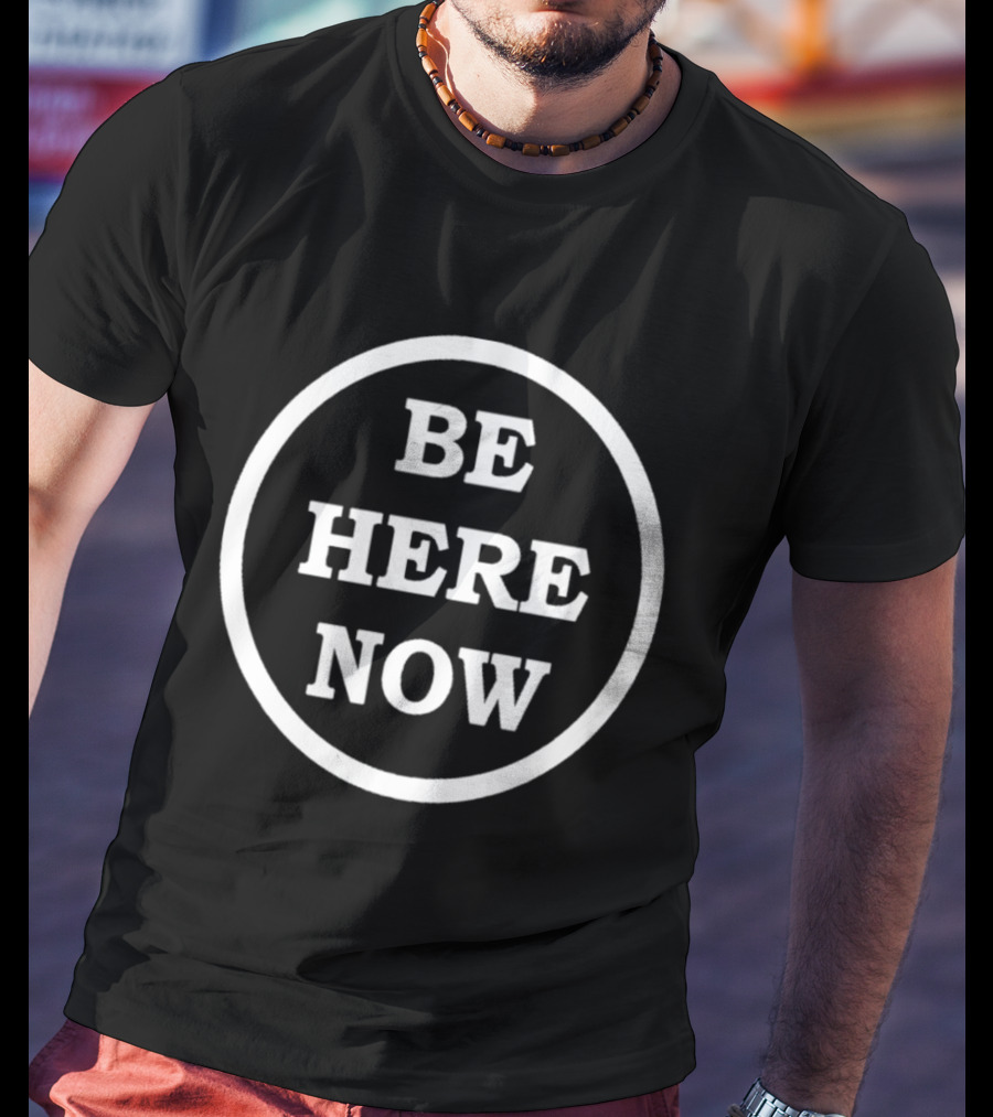 Anwar Hadid Be Here Now Circle T-Shirt