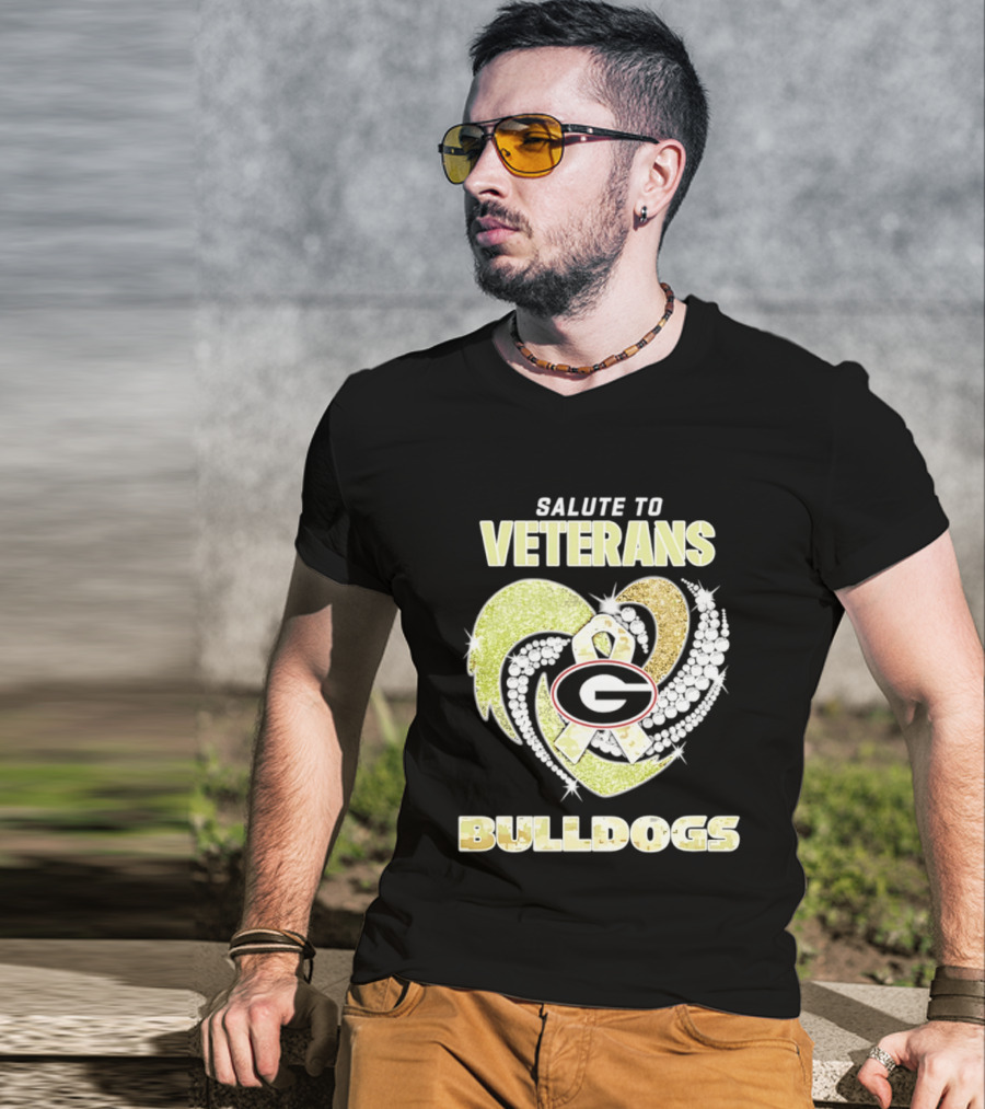 Salute To Veterans Georgia Bulldogs Heart Ribbon T-Shirt