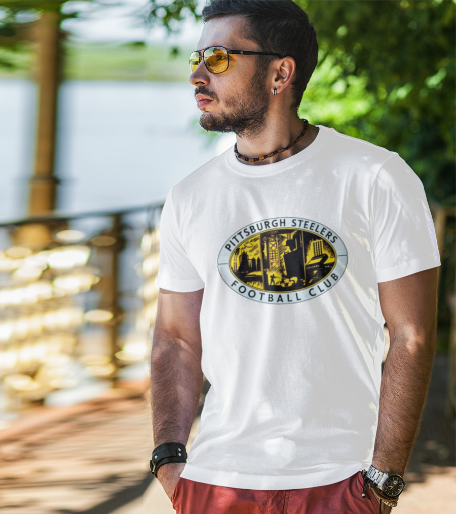 Pittsburgh Steelers Football Club Urban Skyline Distressed T-Shirt