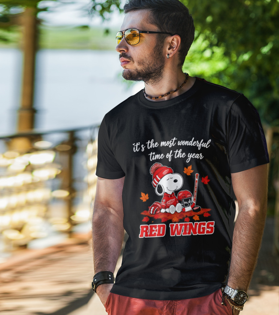 It's The Most Wonderful Time Of The Year Detroit Red Wings Snoopy Halloween 2026 T-Shirt