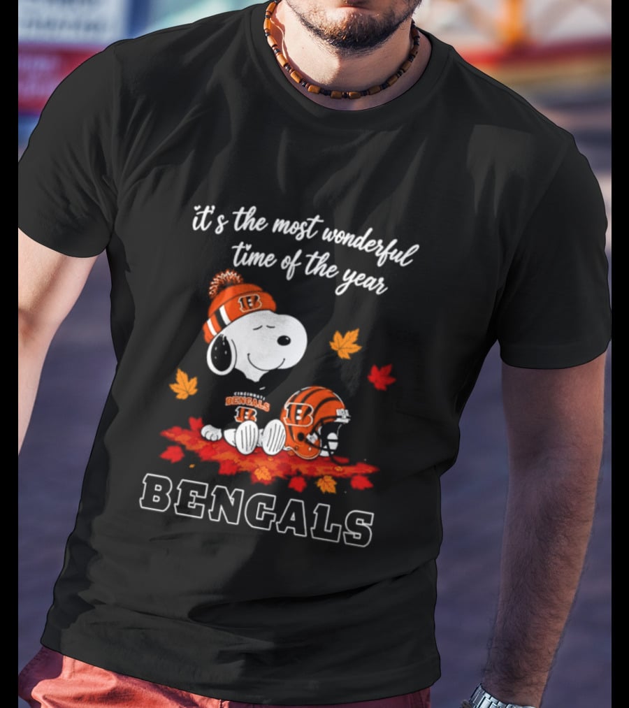 Cincinnati Bengals Snoopy Fall Halloween 2026 It's The Most Wonderful Time Of The Year T-Shirt