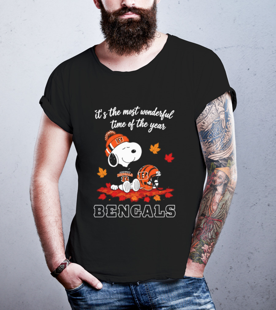 Cincinnati Bengals Snoopy Fall Halloween 2026 It's The Most Wonderful Time Of The Year T-Shirt