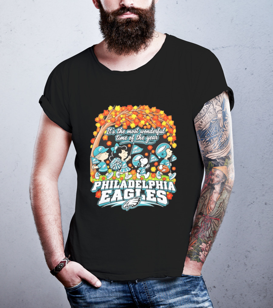 Philadelphia Eagles Peanuts Characters Autumn It's The Most Wonderful Time Of The Year T-Shirt