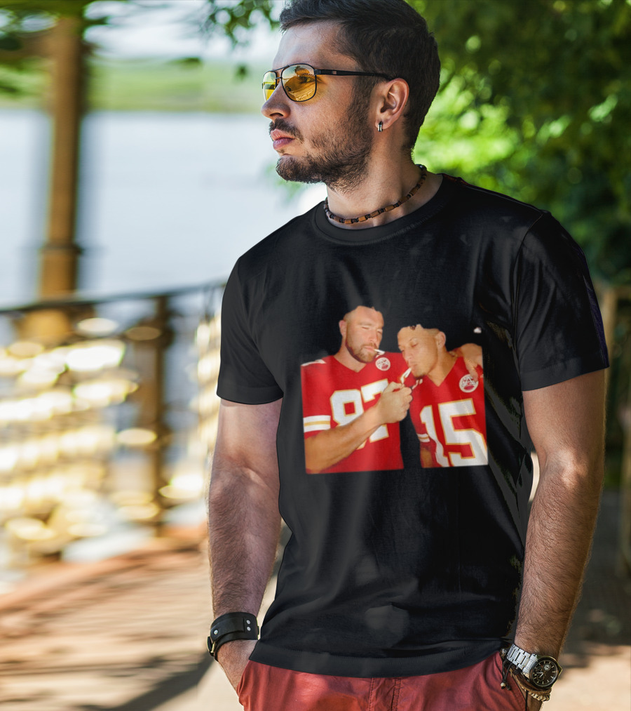 Kansas City Chiefs Mahomes Kelce Smoking 87 15 T-Shirt