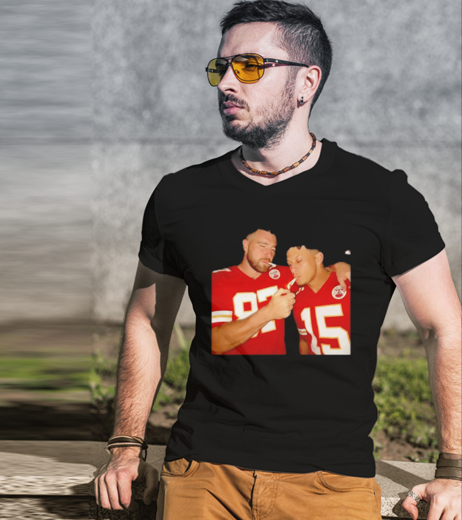 Kansas City Chiefs Mahomes Kelce Smoking 87 15 T-Shirt