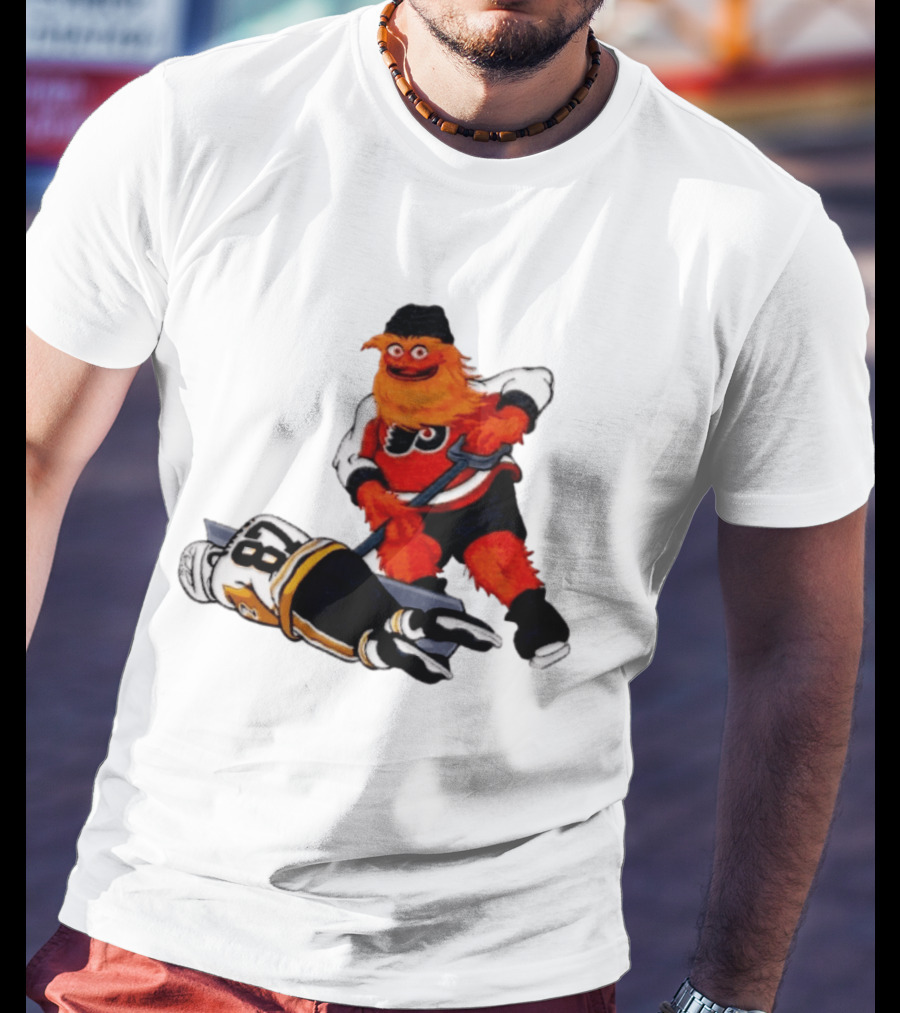 Philadelphia Flyers Gritty Shovelin' Cartoon With Hockey Rivalry Scene T-Shirt