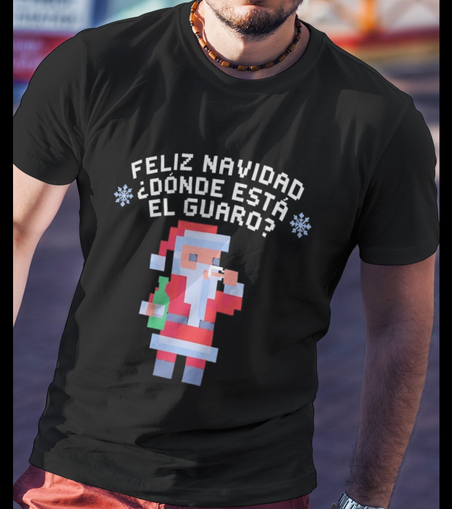 Feliz Navidad Dónde Está El Guaro Santa With Drink And Bottle T-Shirt