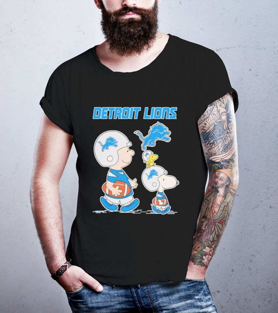 Detroit Lions Snoopy Charlie Brown NFL Football Peanuts Collaboration T-Shirt