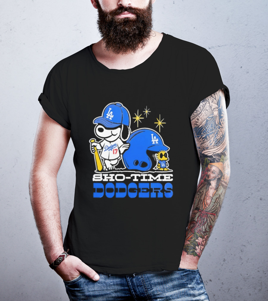 Los Angeles Dodgers Snoopy Show Time Baseball Fan Collectible T-Shirt