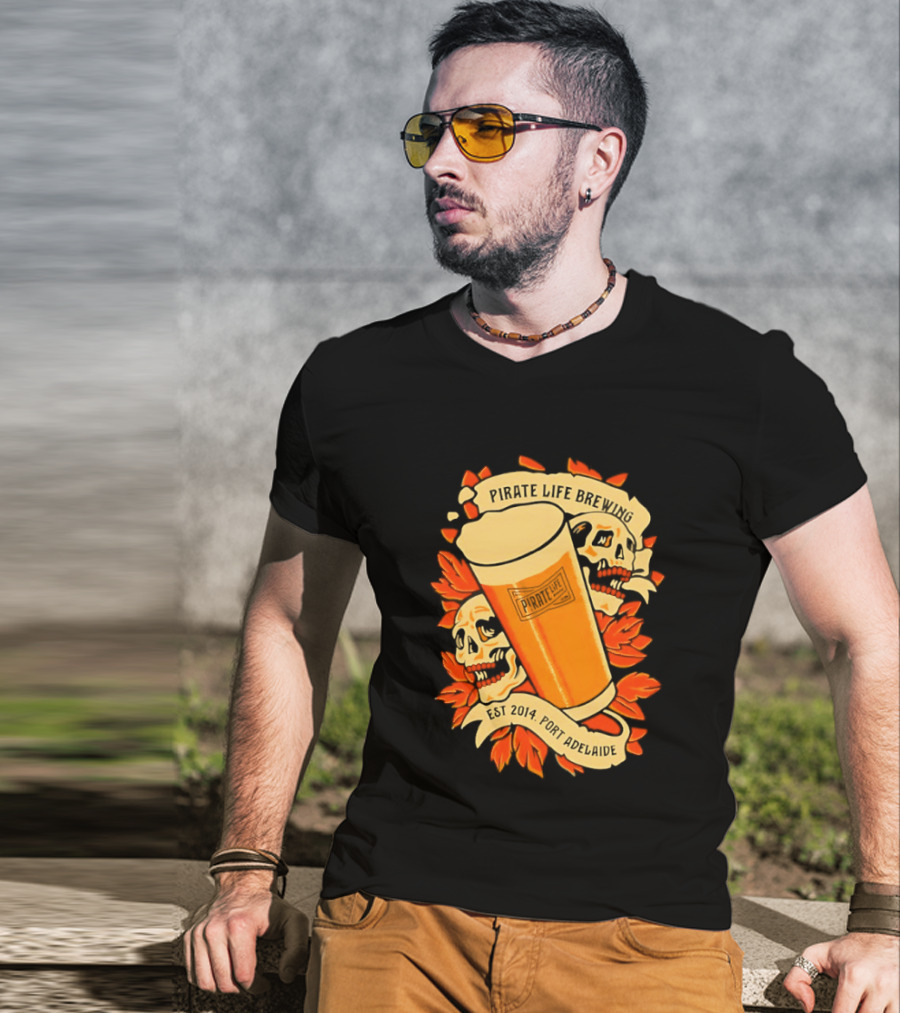 Pirate Life Brewing Est 2014 Port Adelaide Pint Skulls T-Shirt