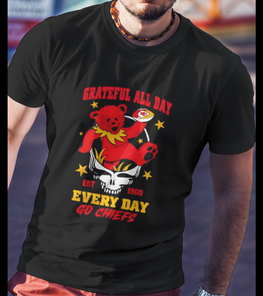 Grateful All Day Every Day Go Chiefs Est 1960 Kansas City Chiefs X Grateful Dead T-Shirt