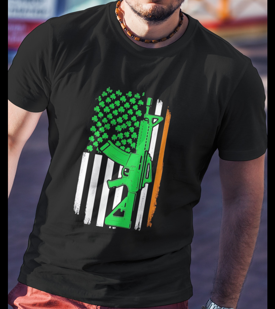 AR15 Shamrock American Irish Flag St Patrick's Day T-Shirt