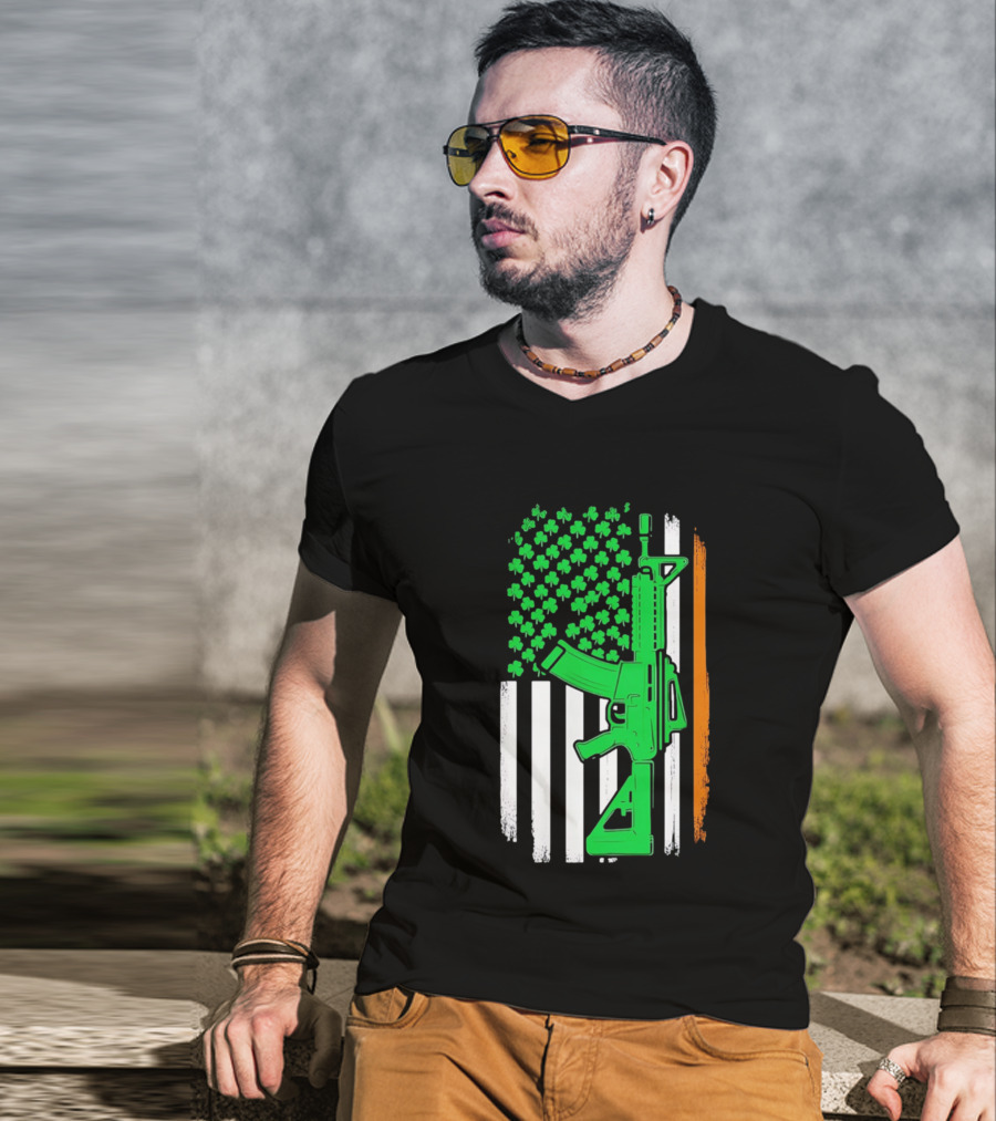 AR15 Shamrock American Irish Flag St Patrick's Day T-Shirt