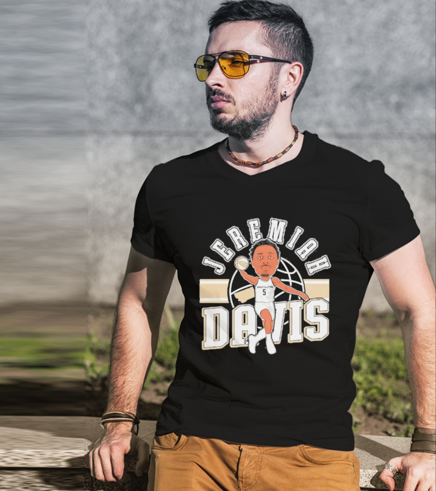 Jeremiah Davis Basketball Caricature Montana State Bobcats '26 T-Shirt