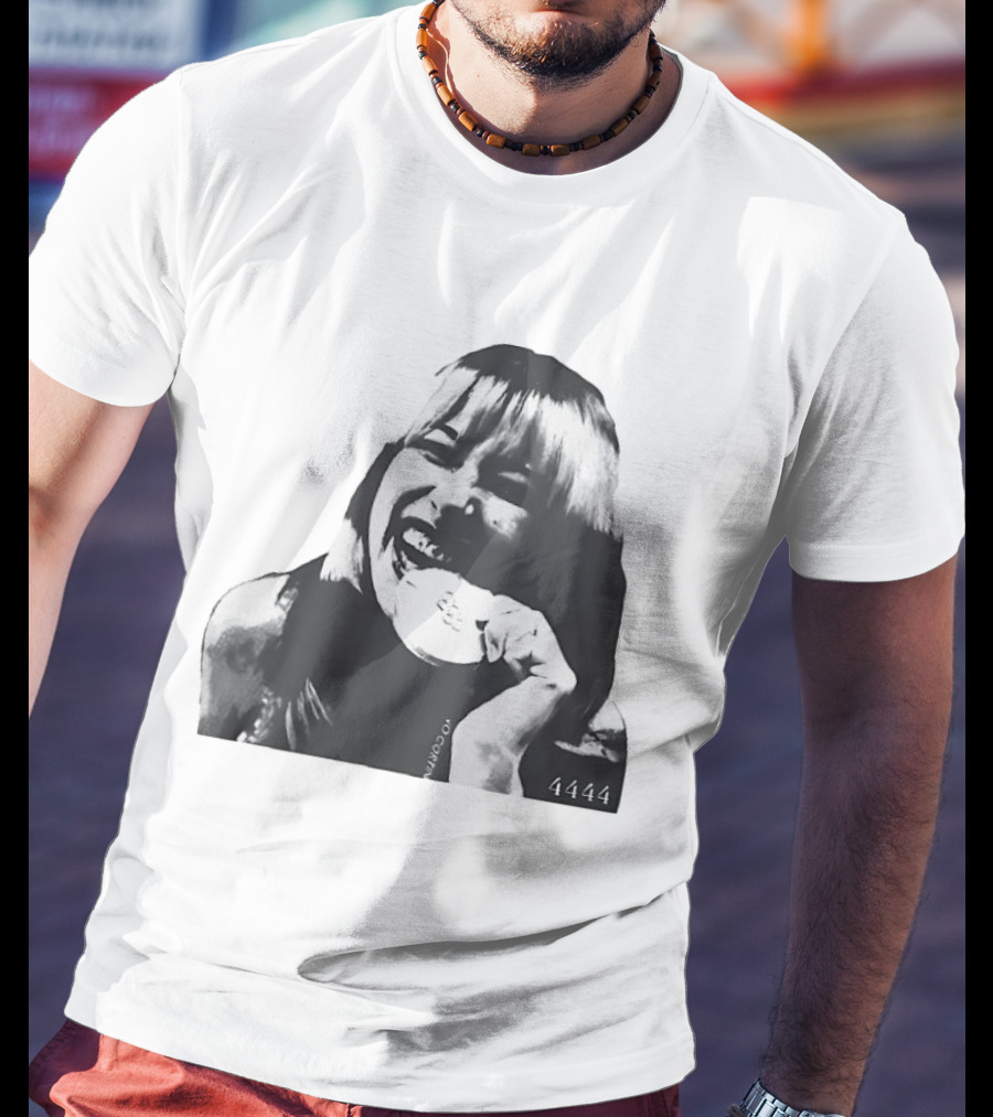 Alysa Liu Gold Medalist Joyful Celebration Halftone 4444 T-Shirt