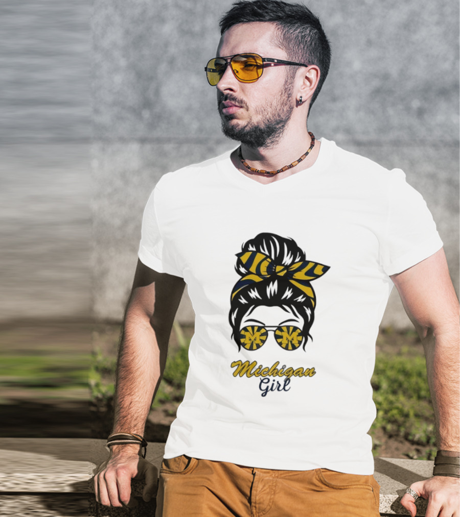 Michigan Girl Messy Bun Glasses Bow T-Shirt