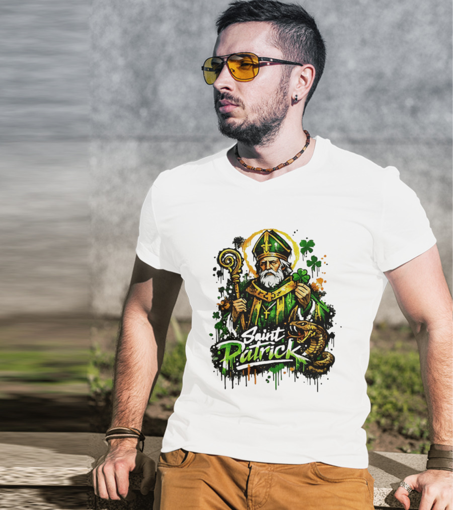 Saint Patrick Ireland St Patrick's Day With Shamrock And Snake T-Shirt