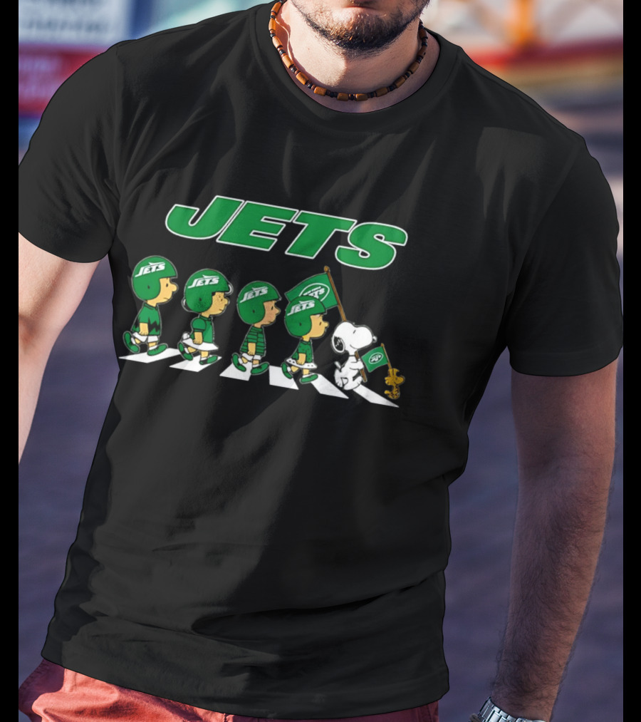 Peanuts New York Jets Snoopy Woodstock Football Abbey Road Parade T-Shirt