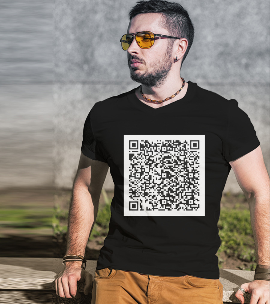Early Life Crisis Nettspend QR Code T-Shirt