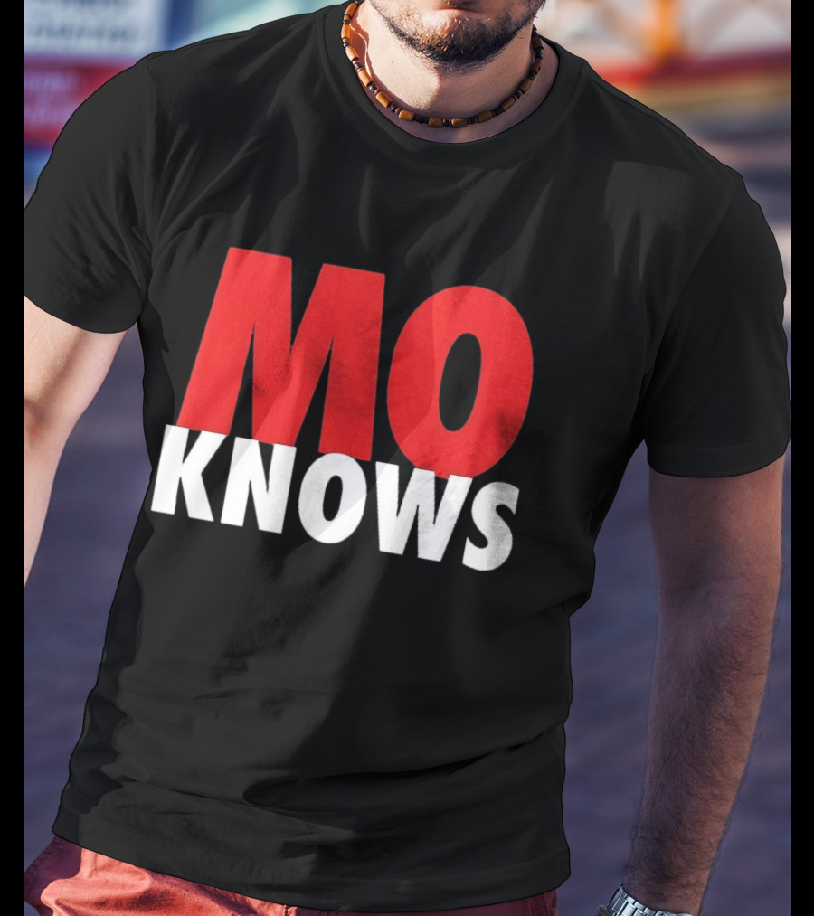 Mo Knows Chicago Cubs Iconic Fan T-Shirt