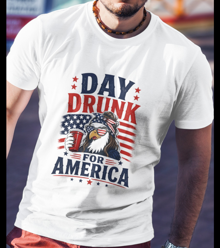 Day Drunk For America Patriotic Eagle With Flag And Red Cup T-Shirt