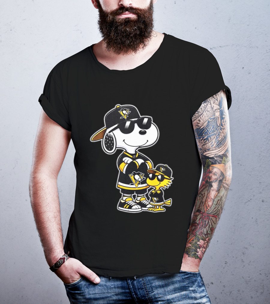 Snoopy Woodstock Pittsburgh Penguins NHL 2026 Sports Fan Collaboration T-Shirt