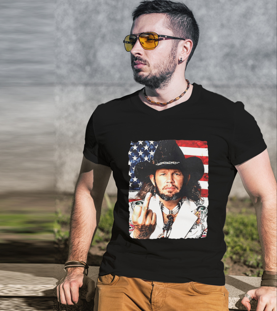 If That Ain't Country David Allan Coe USA Flag Middle Finger T-Shirt