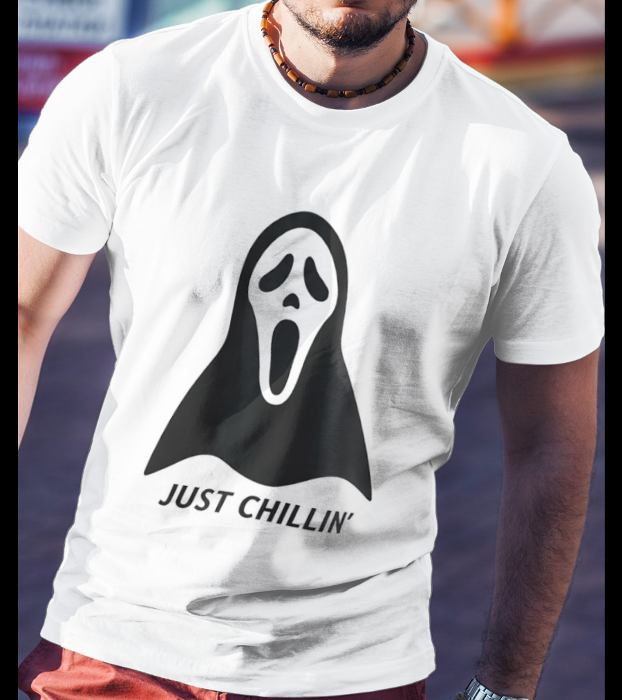 Ghostface Just Chillin Halloween Horror Mask T-Shirt