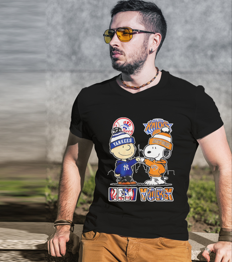 New York Yankees New York Knicks Charlie Brown Snoopy T-Shirt
