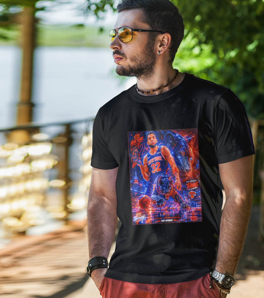 New York 32 Karl Anthony Towns Panther Blossom Street Slicey NBA Knicks T-Shirt