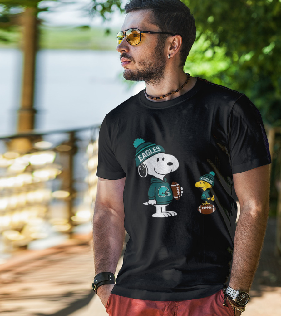 Philadelphia Eagles Snoopy Woodstock Football Style NFL Beanie Pullover T-Shirt