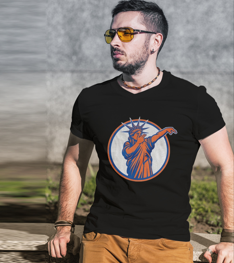 New York Knicks Statue Of Liberty Dab Meme T-Shirt